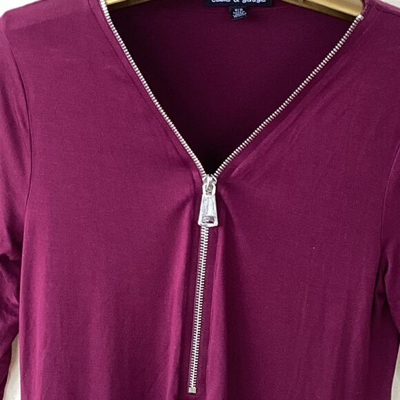 Cable and gauge woman’s zip front top medium - Picture 2 of 7